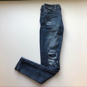 American Eagle Distressed Jegging In Medium Wash